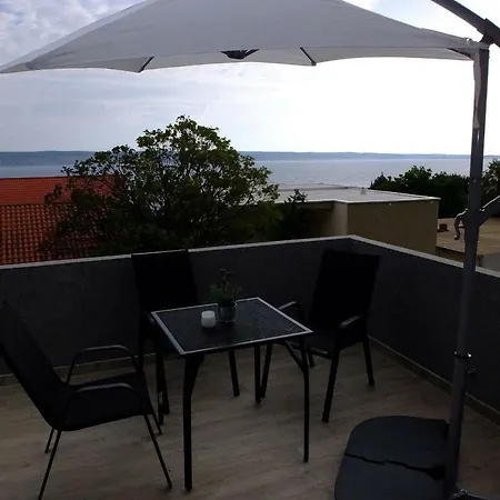 Berno Apartman Starigrad-Paklenica
