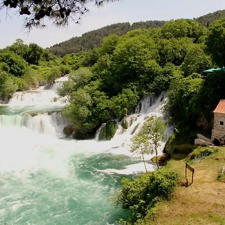 Berno Apartmán Starigrad Paklenica