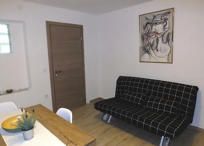 Berno Стариград-Пакленица